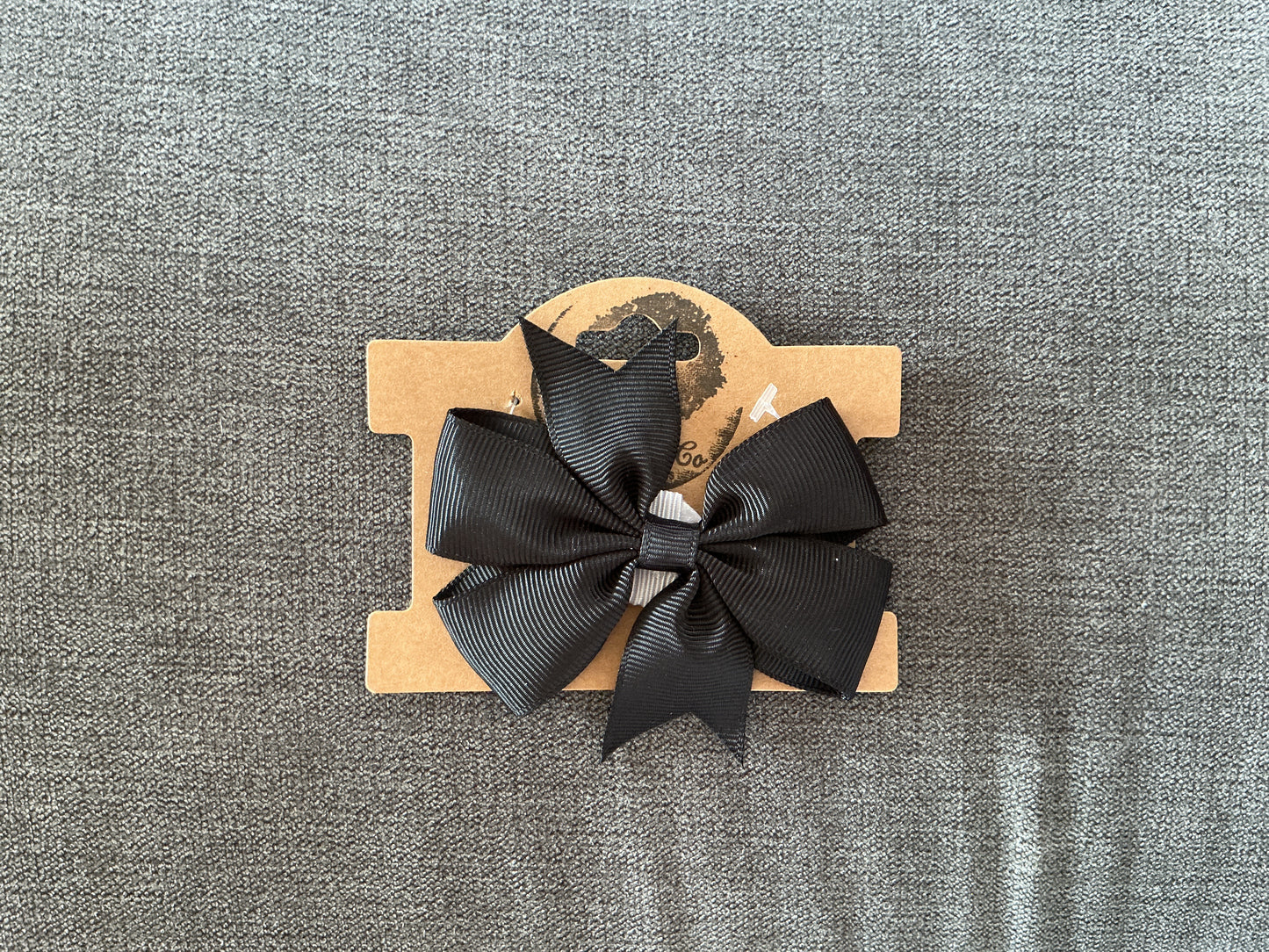 The Collar Blossom solid colour