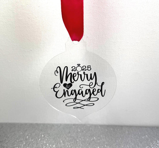 Merry Engaged Tree Decoration – engagement Christmas – wedding Gift – Personalised 2025 Keepsake - couples gift