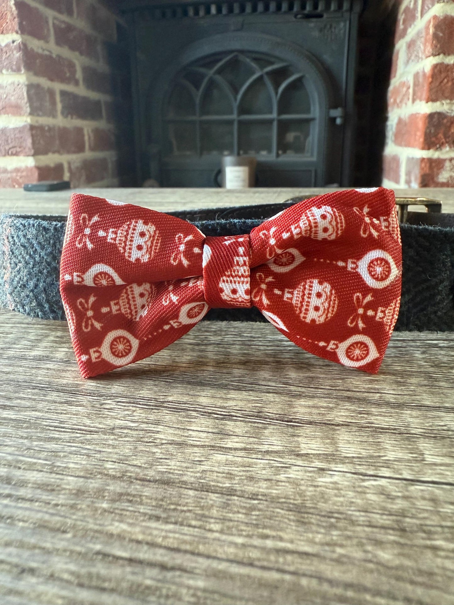Christmas Dog Collar Bow Tie