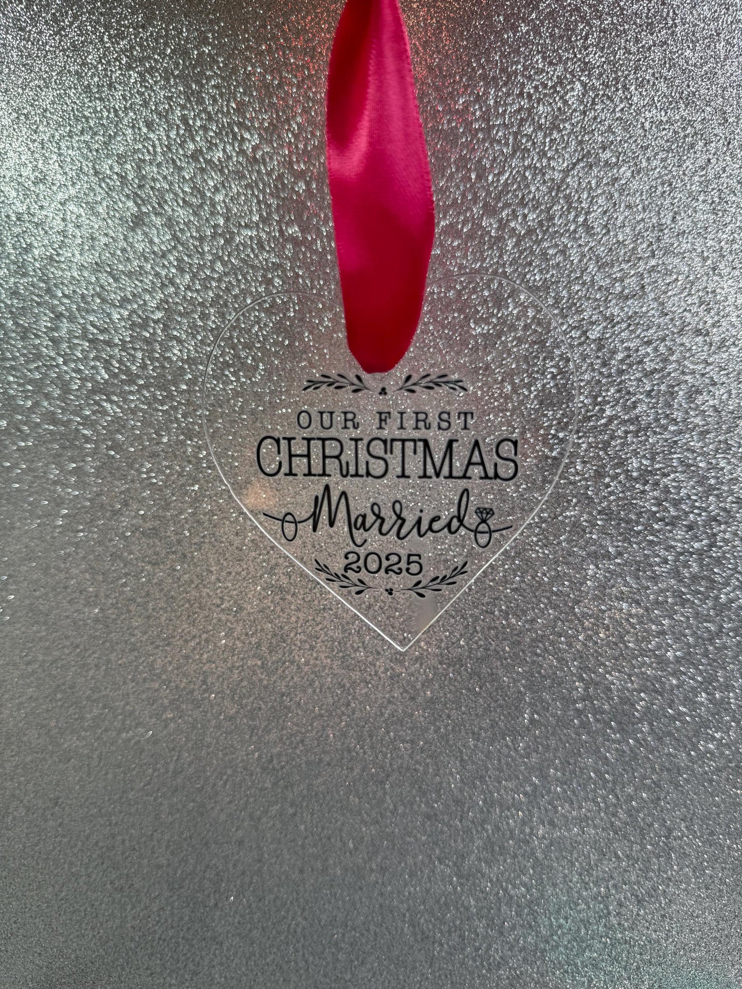 First Christmas married Tree Decoration – Couples Christmas –  Gift – Personalised 2025 Keepsake - Couples gift