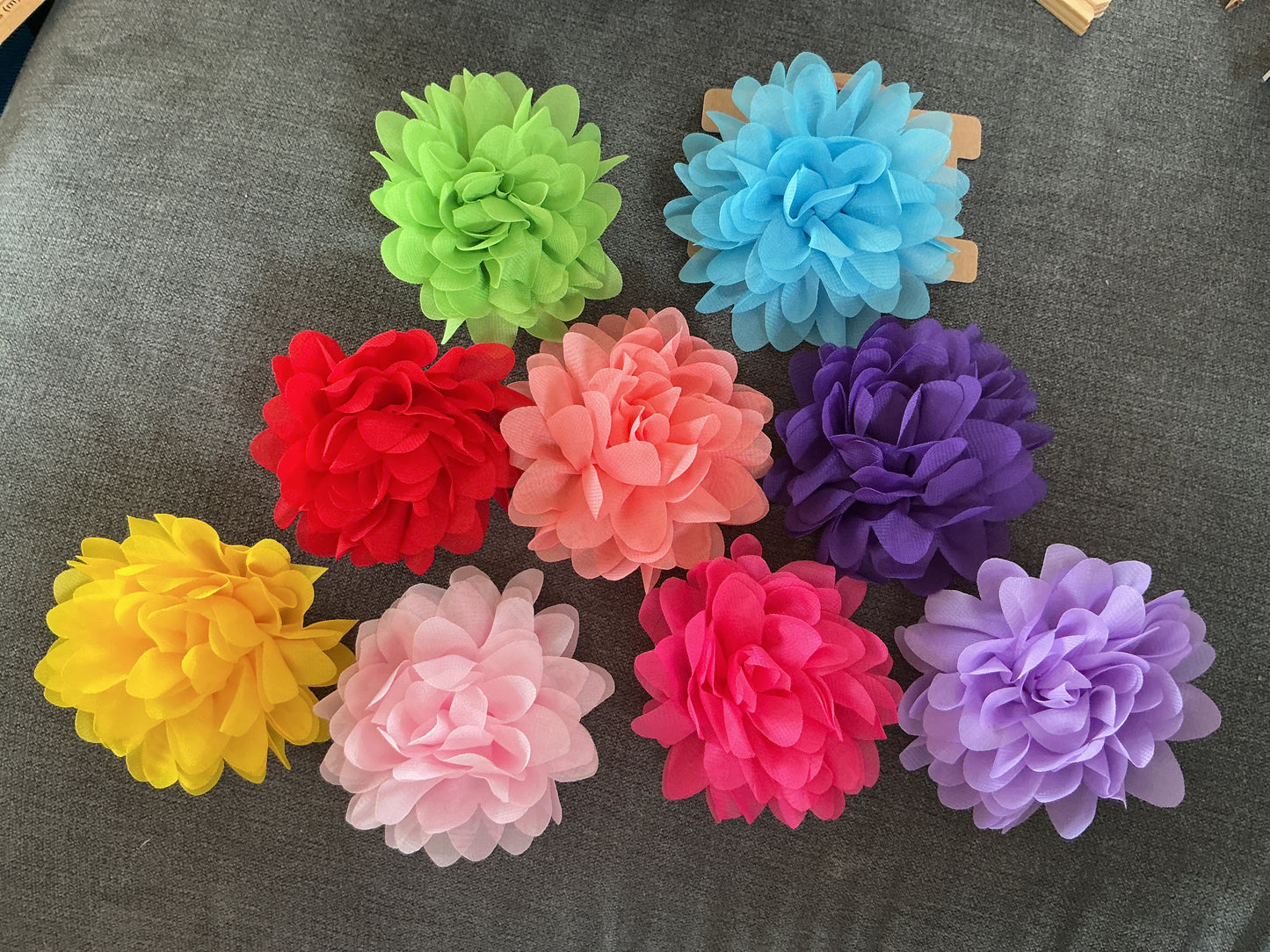 9.5cm Large Chiffon Dog Collar Flower – Elegant Removable Floral Accessory