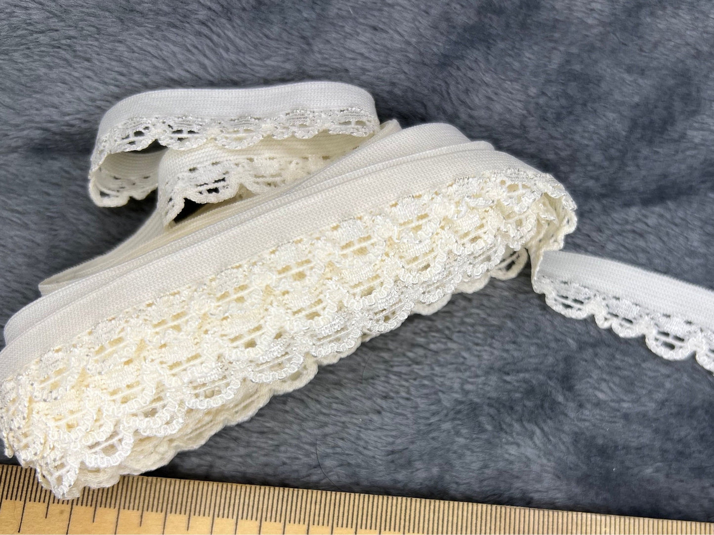 Vintage Ivory Floral Stretch Lace Trim: Sewing & Craft Embellishment