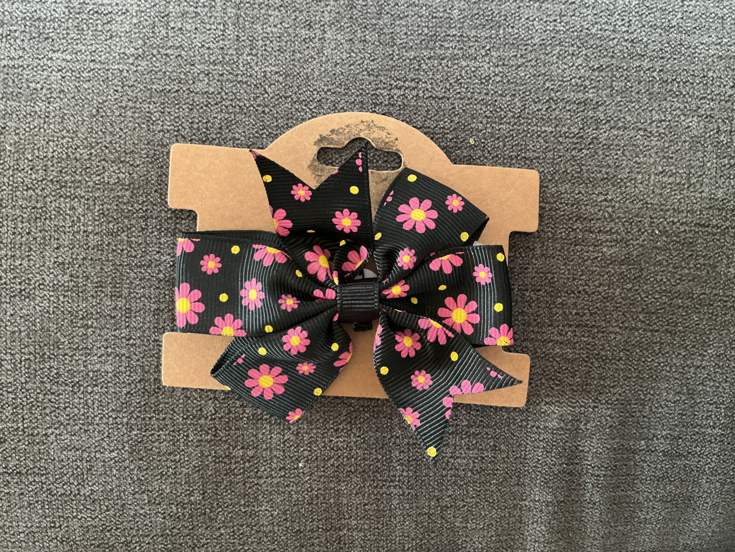 The collar Blossom