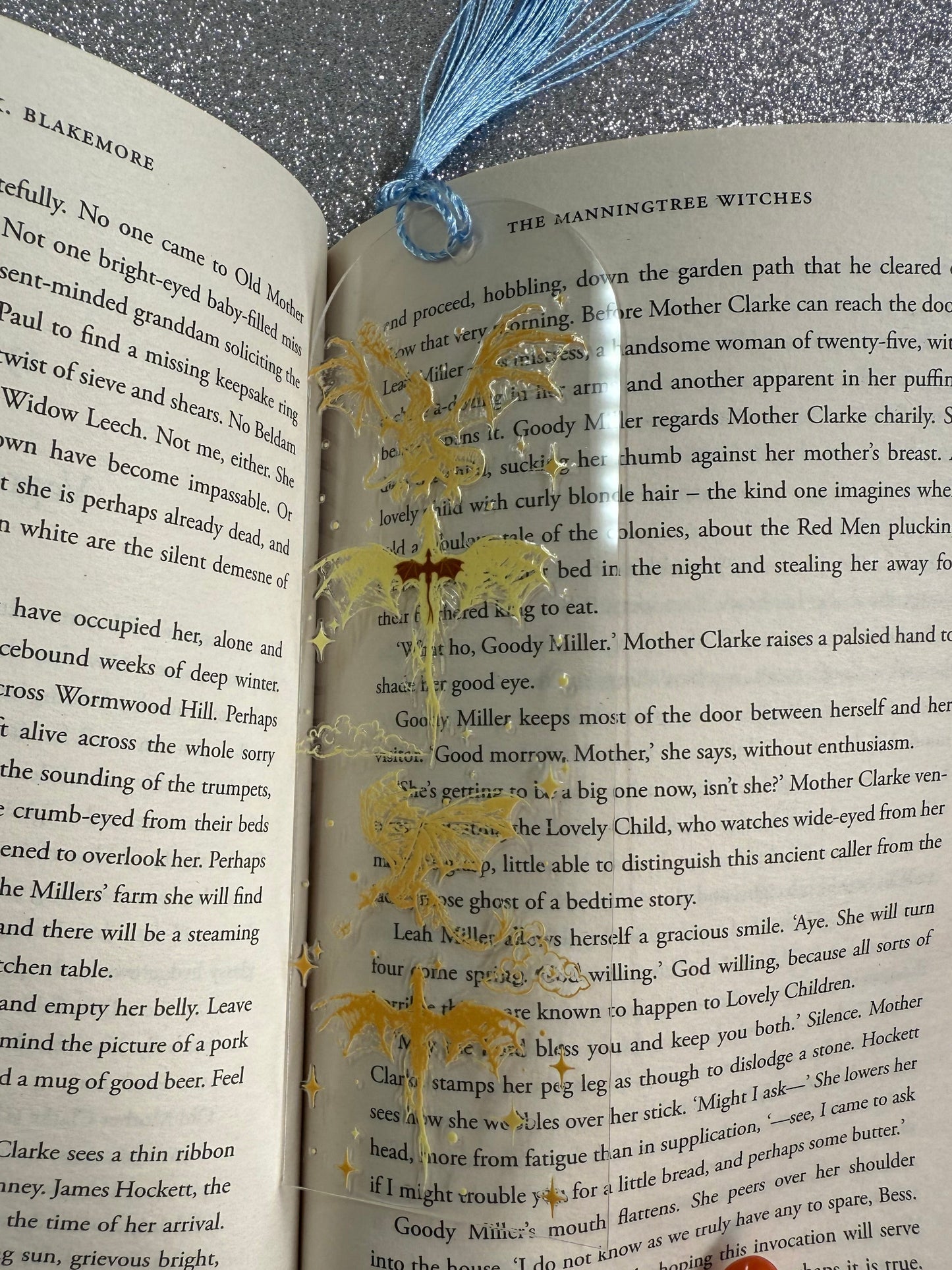 Fourth Wing inspired Bookmark - 4 Golden dragons