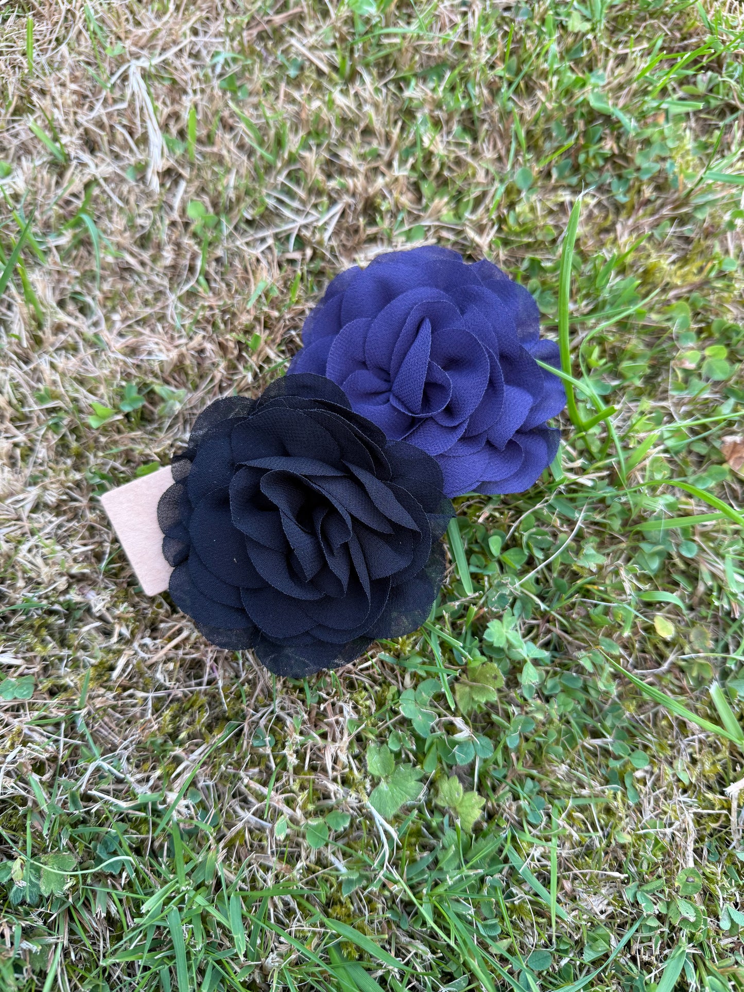 Medium/Large Dog Collar Flower – Layered Chiffon Floral Accessory for Medium & Large Dogs | Removable Feminine Pet Collar Flower