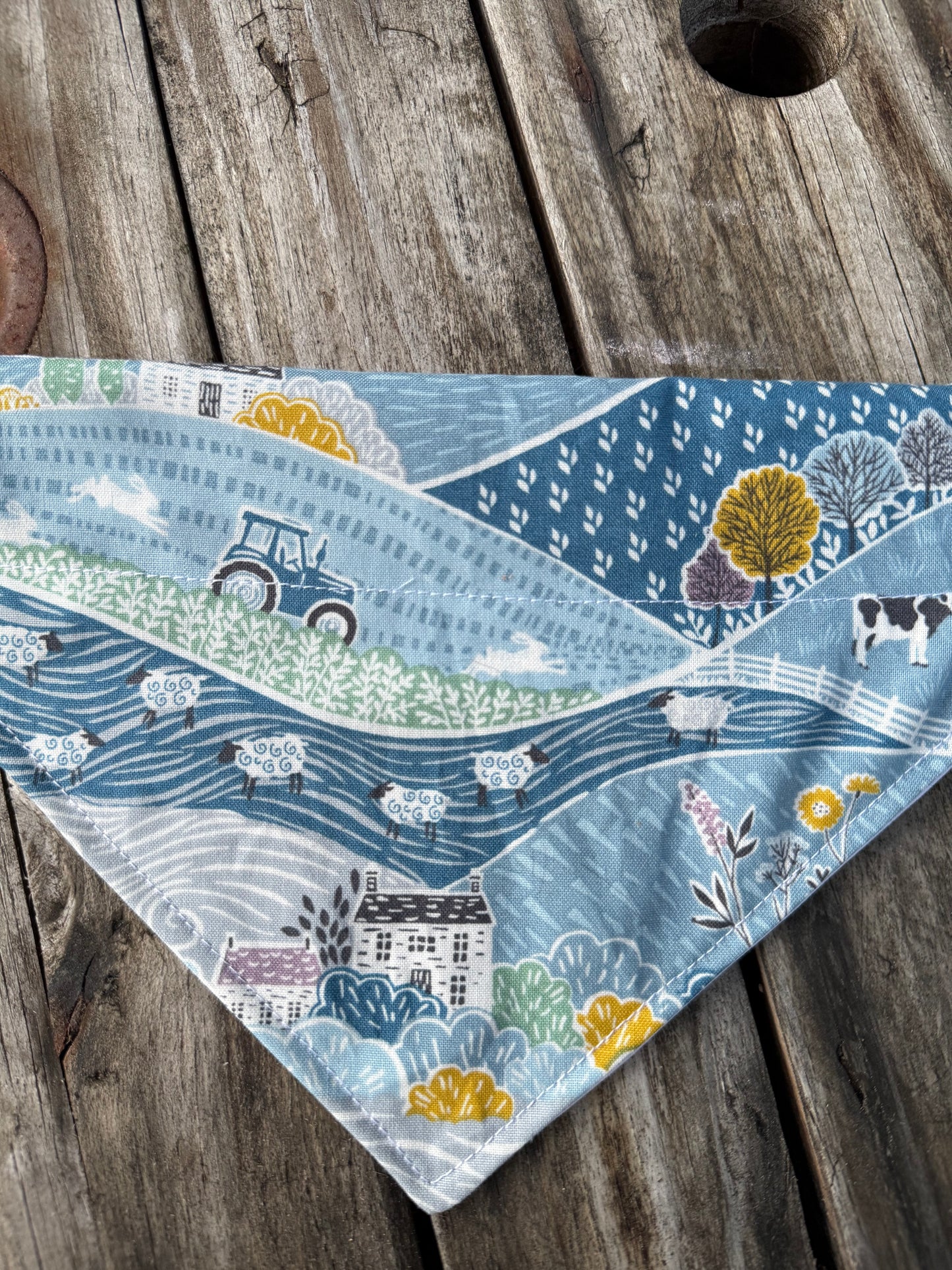 Farm Dog Bandana, 100% Cotton Dog Bandana, Farmhouse Pet Scarf, Country Dog Bandana, Rural Puppy Accessory, Cute Dog Gift, Farm Dog Gift