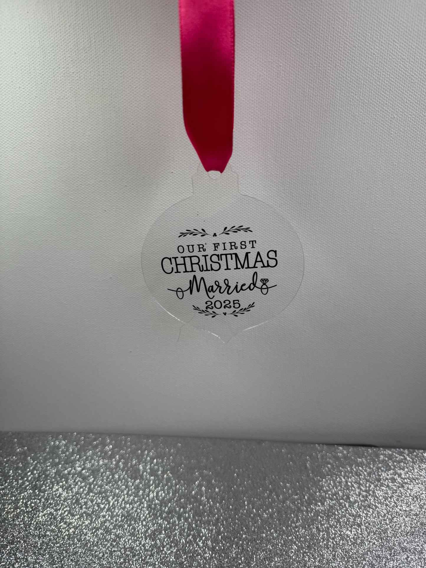 First Christmas married Tree Decoration – Couples Christmas –  Gift – Personalised 2025 Keepsake - Couples gift