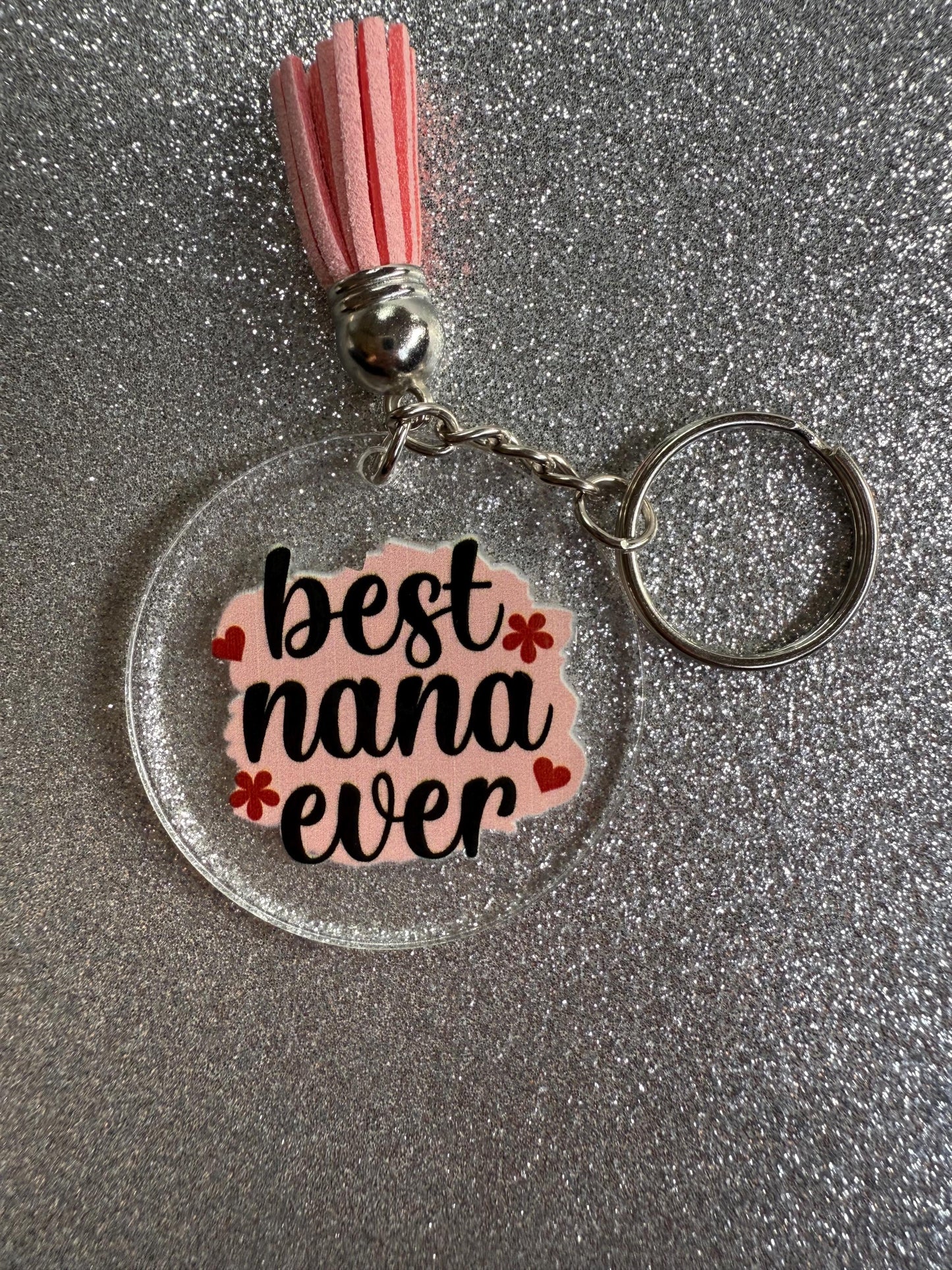 Best Nana Acrylic Keyring – Gift for Nana UK – Personalised Keychain – Heart Keyring for Grandma – Birthday or Mother’s Day Gift