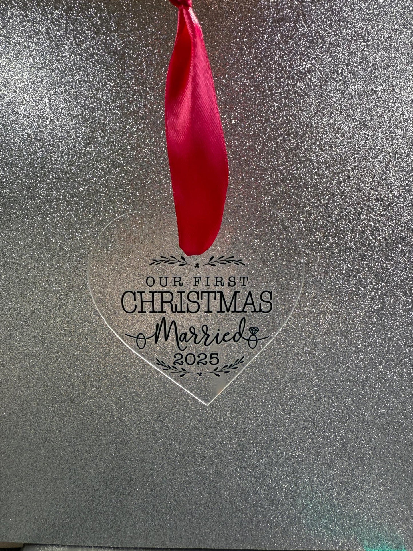 First Christmas married Tree Decoration – Couples Christmas –  Gift – Personalised 2025 Keepsake - Couples gift