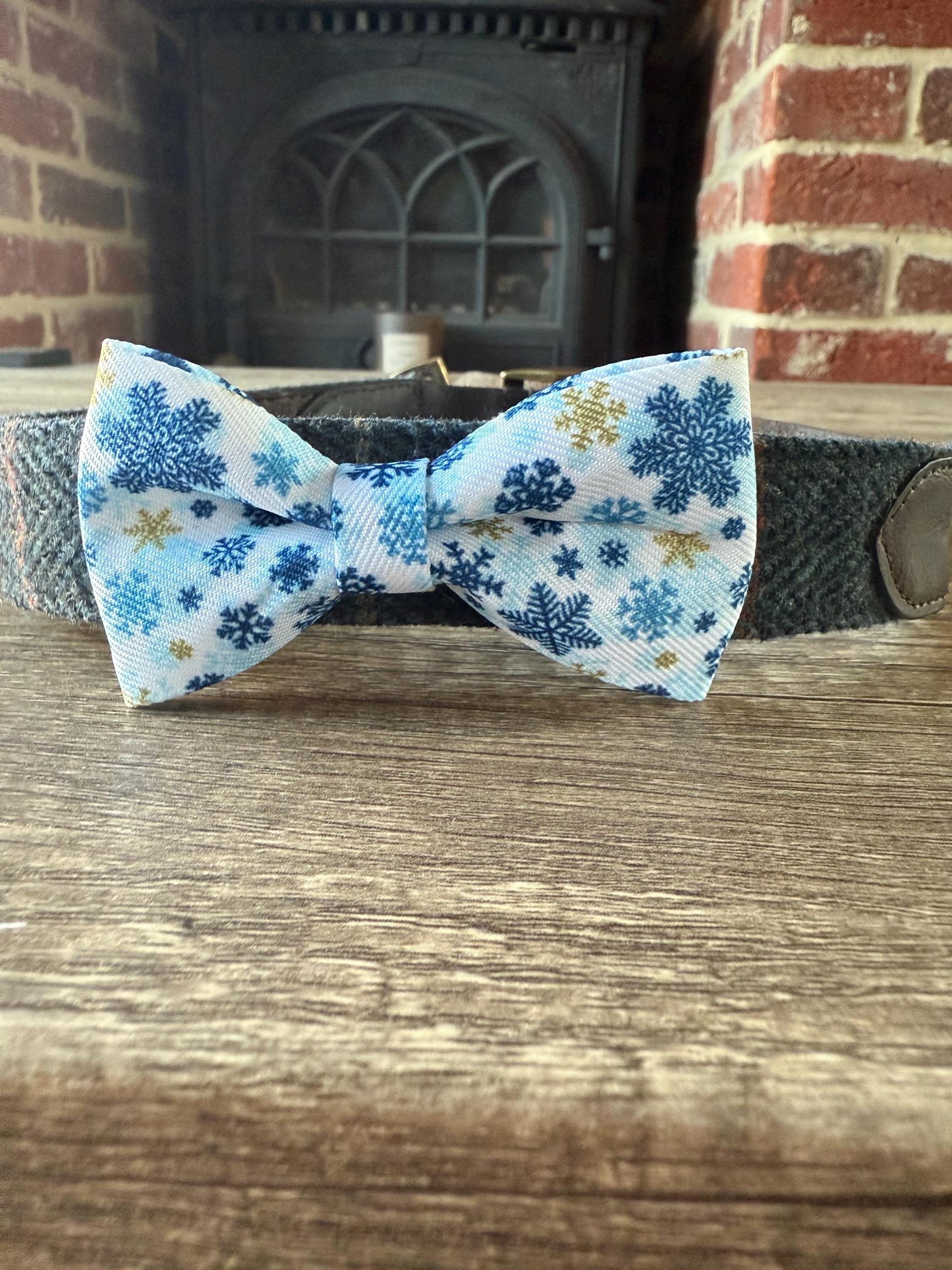 Christmas Dog Collar Bow Tie