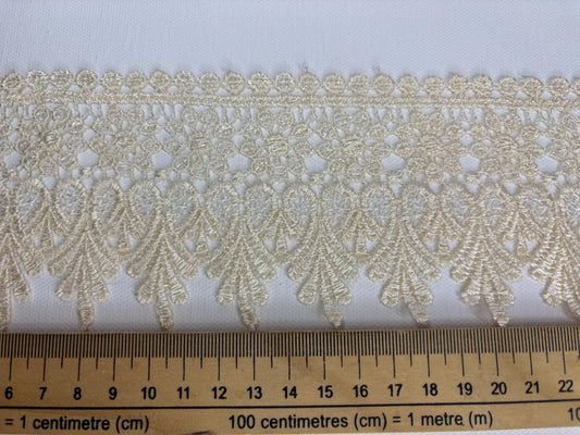 Vintage lace trim Perfect for Sewing, Embellishments, Crafting and Home Decor – Large Leaf Design