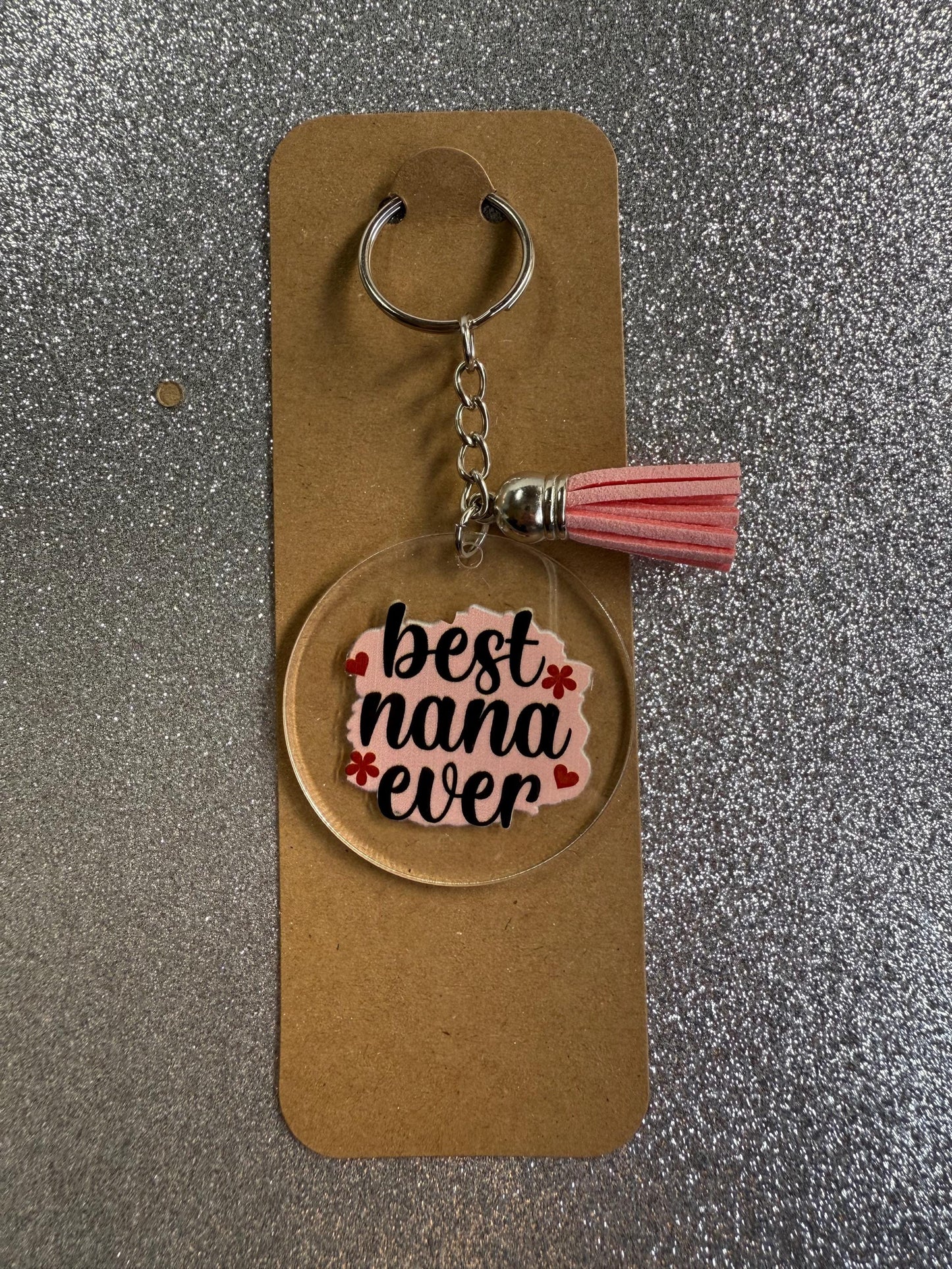Best Nana Acrylic Keyring – Gift for Nana UK – Personalised Keychain – Heart Keyring for Grandma – Birthday or Mother’s Day Gift